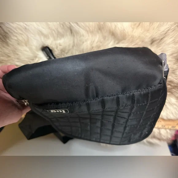 Lug crossbody bag - Picture 8 of 14